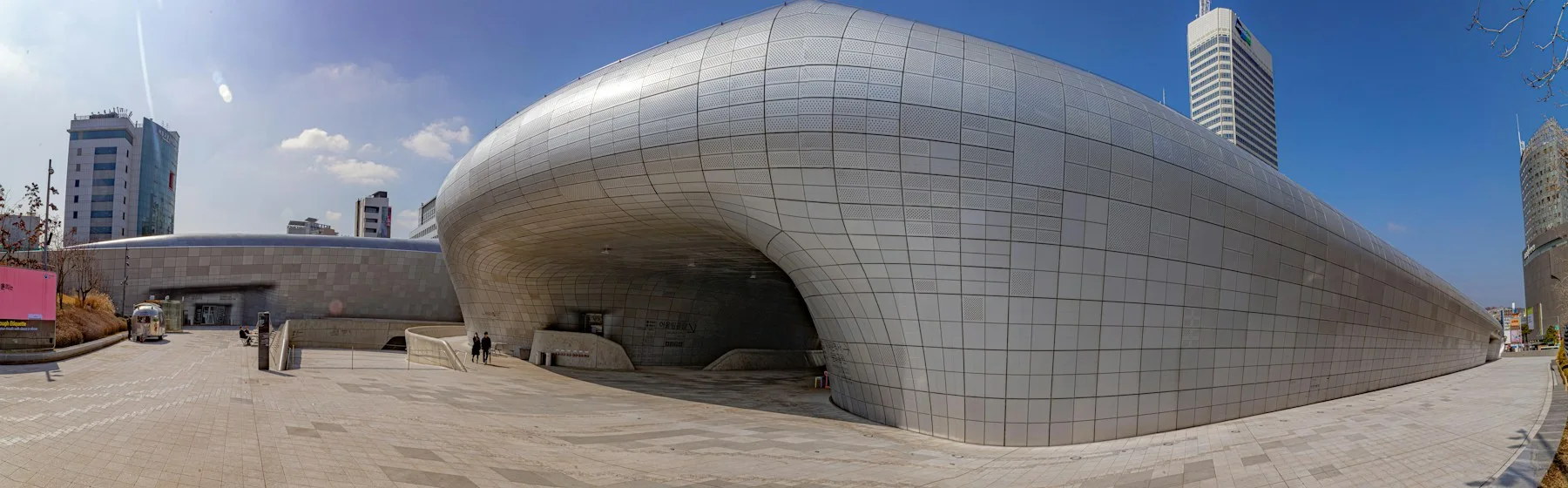 Sculptural architecture at Dongdaemun Design Plaza, Seoul